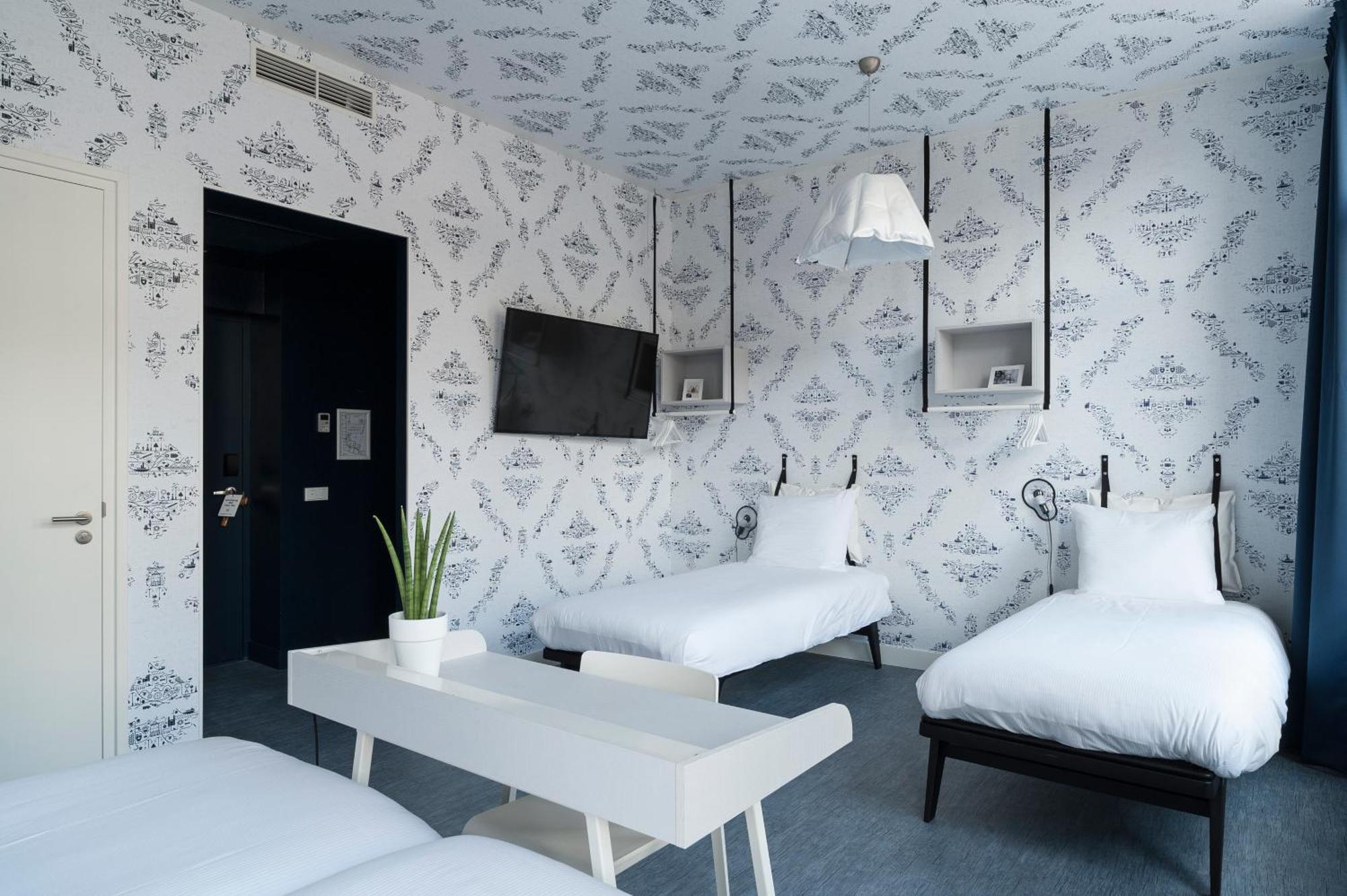 Kaboom Hotel